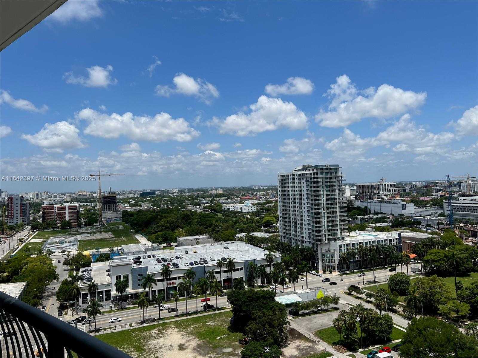 Small Image of 1750 NORTH BAYSHORE DR #2111, Miami Number 35