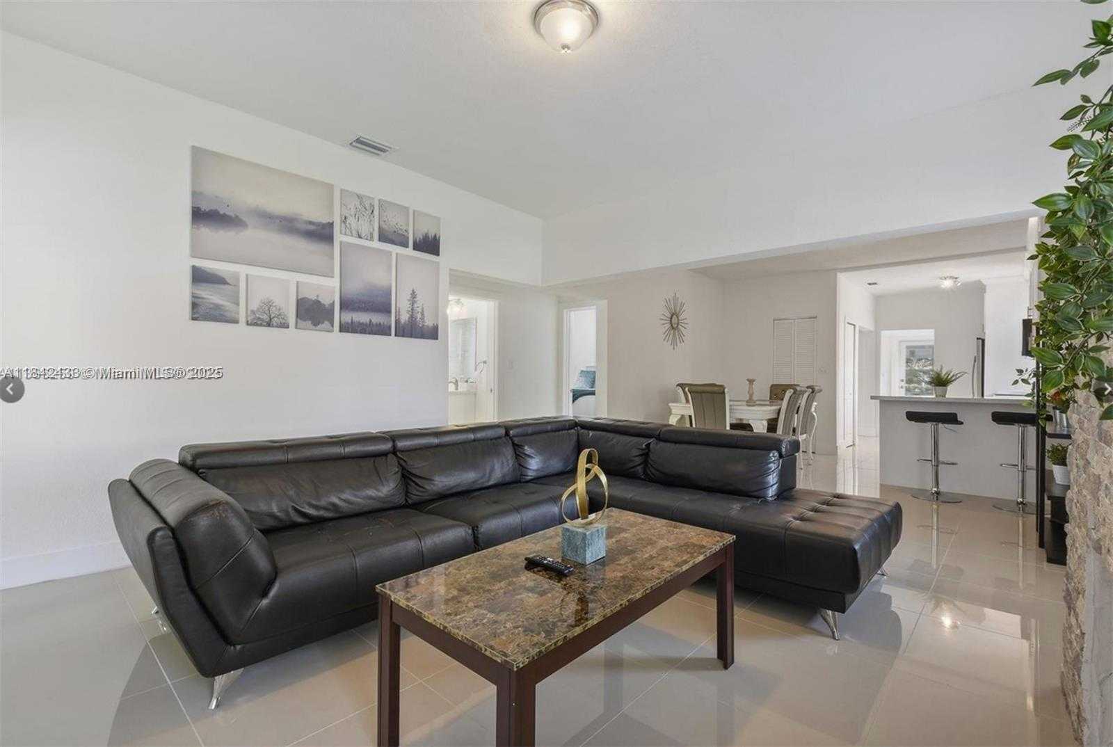Small Image of 4508 NORTH WEST 1ST AVE #4508, Miami Number 14