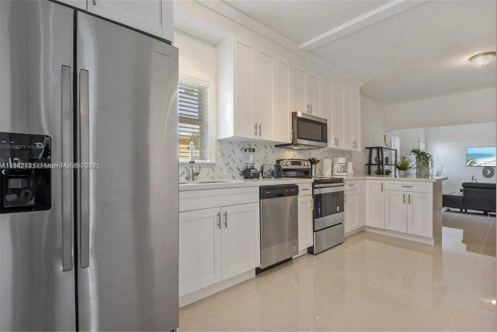 Small Image of 4508 NORTH WEST 1ST AVE #4508, Miami Number 5
