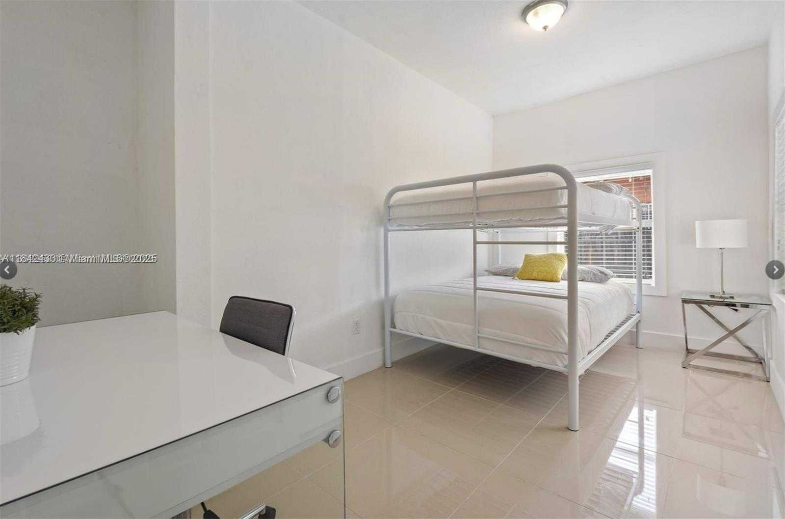 Small Image of 4508 NORTH WEST 1ST AVE #4508, Miami Number 6