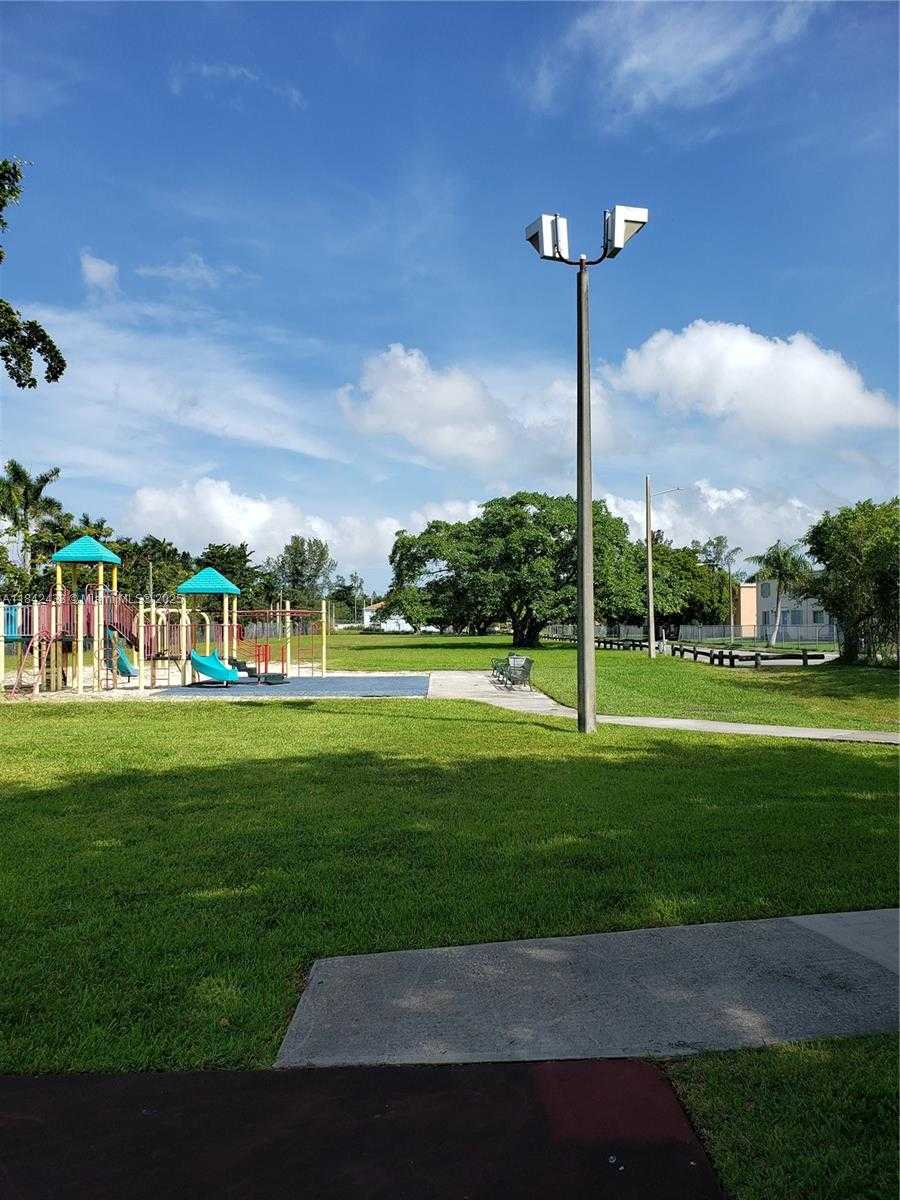 Small Image of 456 NORTH WEST 85TH ST RD #456, Miami Number 10
