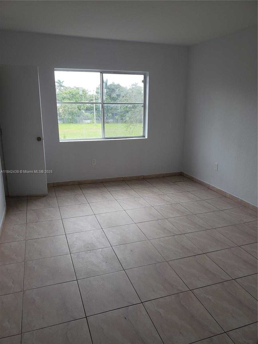 Small Image of 456 NORTH WEST 85TH ST RD #456, Miami Number 5