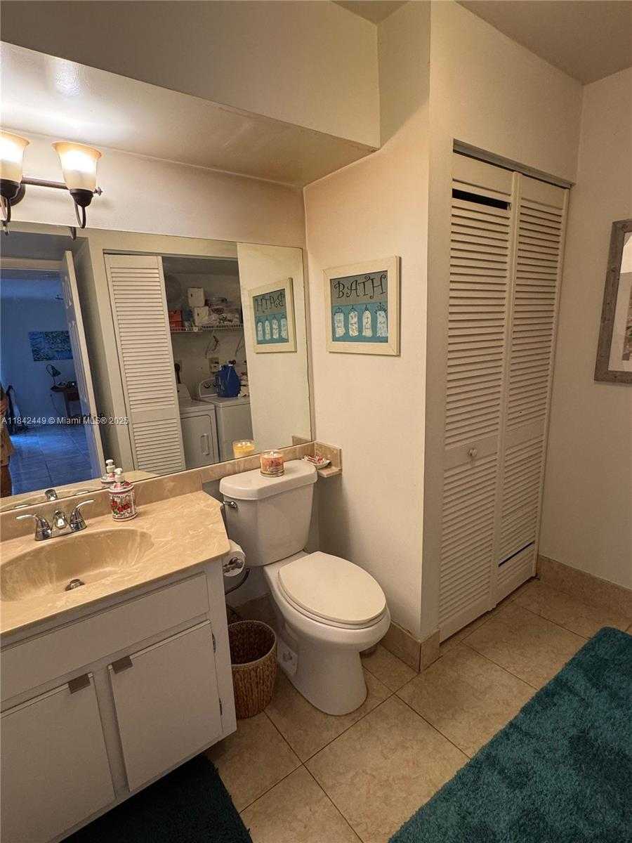 Small Image of 13245 SOUTH WEST 111TH TER #30-2, Miami Number 16