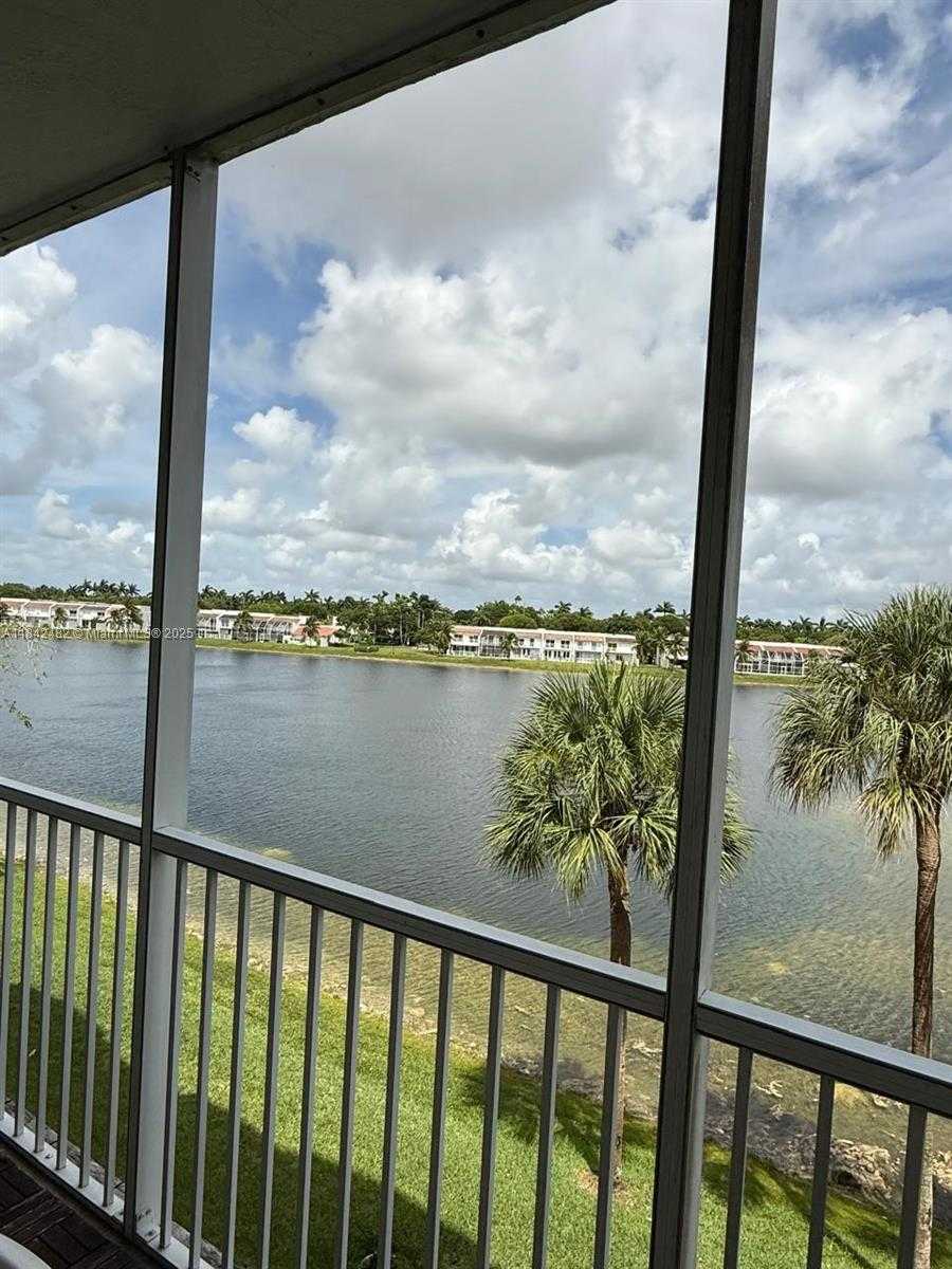 Small Image of 10730 NORTH WEST 66TH ST #313, Doral Number 13
