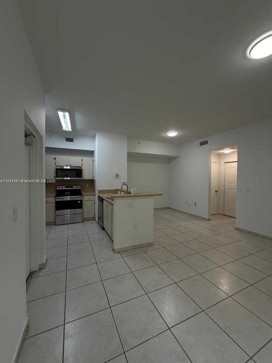 Small Image of 7280 NORTH WEST 114TH AVE #208-8, Doral Number 3