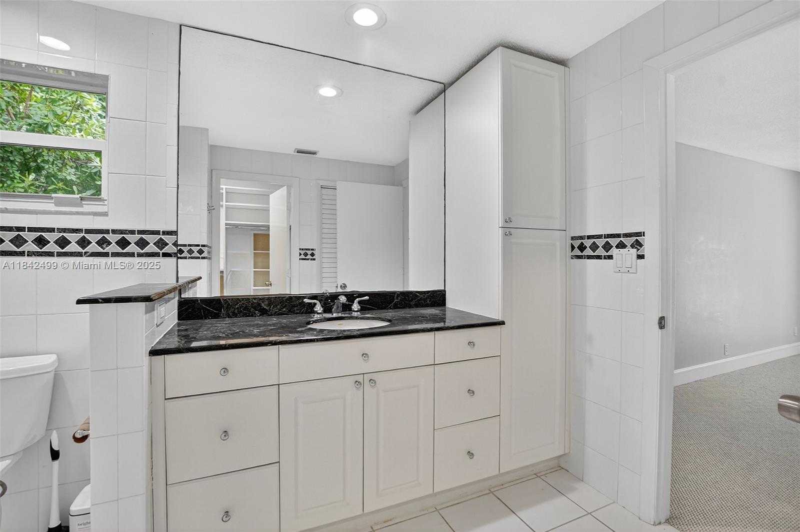 Small Image of 565 NORTH EAST OLIVE WAY, Boca Raton Number 11