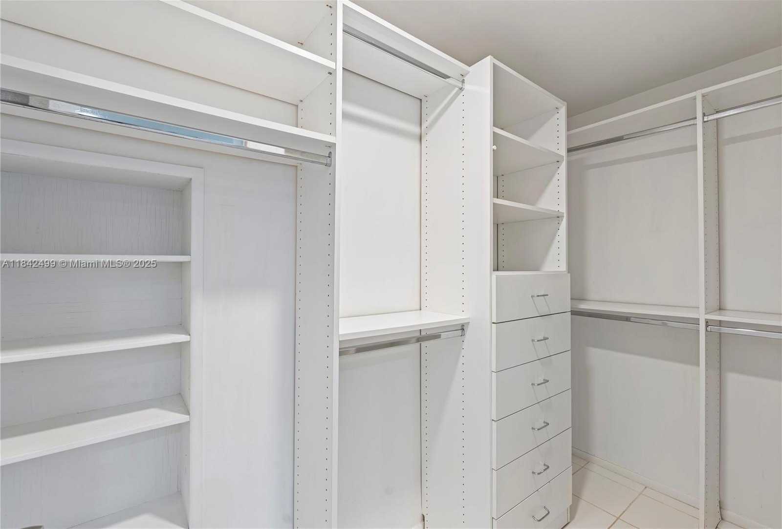 Small Image of 565 NORTH EAST OLIVE WAY, Boca Raton Number 14