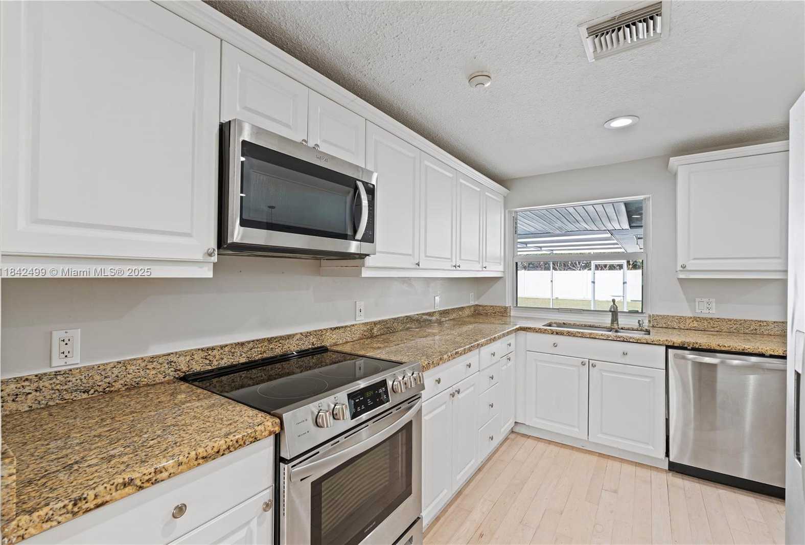 Small Image of 565 NORTH EAST OLIVE WAY, Boca Raton Number 19