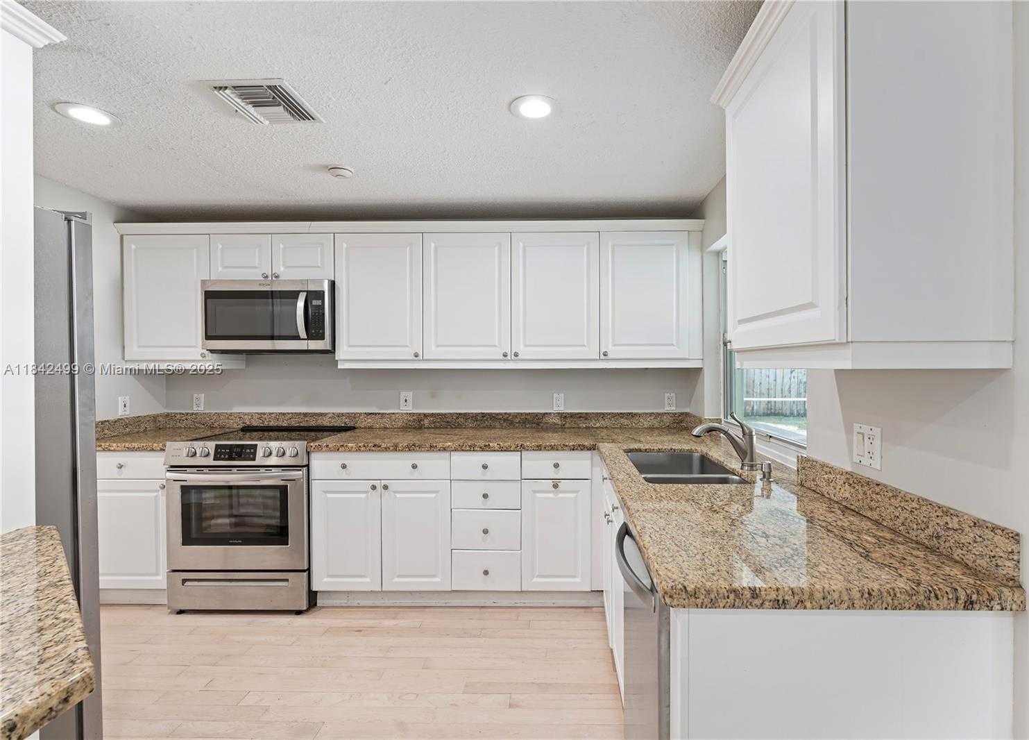 Small Image of 565 NORTH EAST OLIVE WAY, Boca Raton Number 20