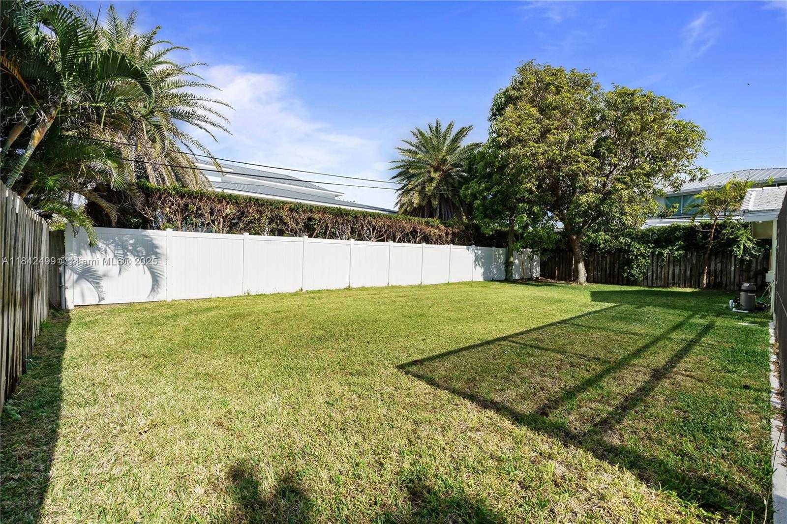 Small Image of 565 NORTH EAST OLIVE WAY, Boca Raton Number 28