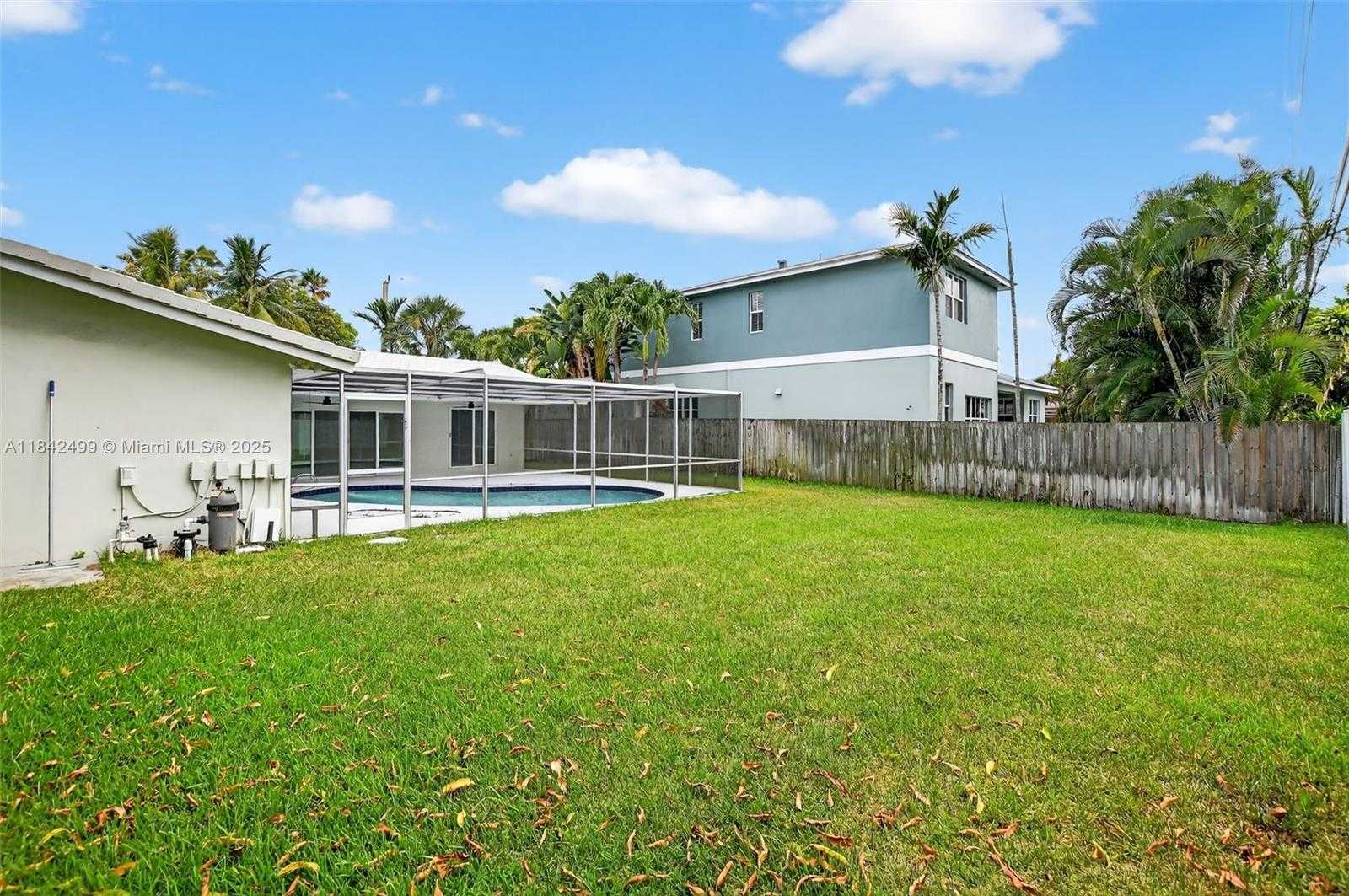 Small Image of 565 NORTH EAST OLIVE WAY, Boca Raton Number 30
