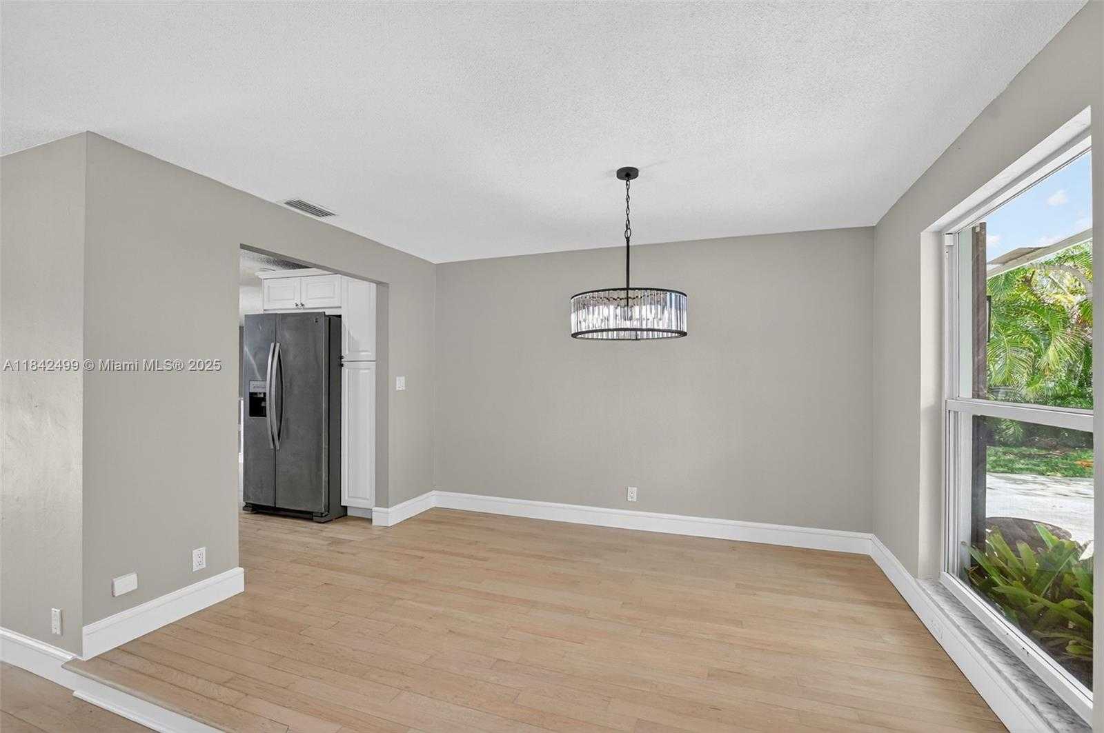 Small Image of 565 NORTH EAST OLIVE WAY, Boca Raton Number 4