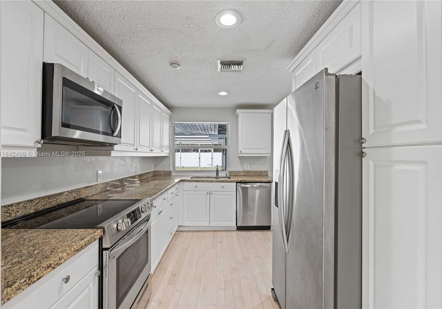 Small Image of 565 NORTH EAST OLIVE WAY, Boca Raton Number 6