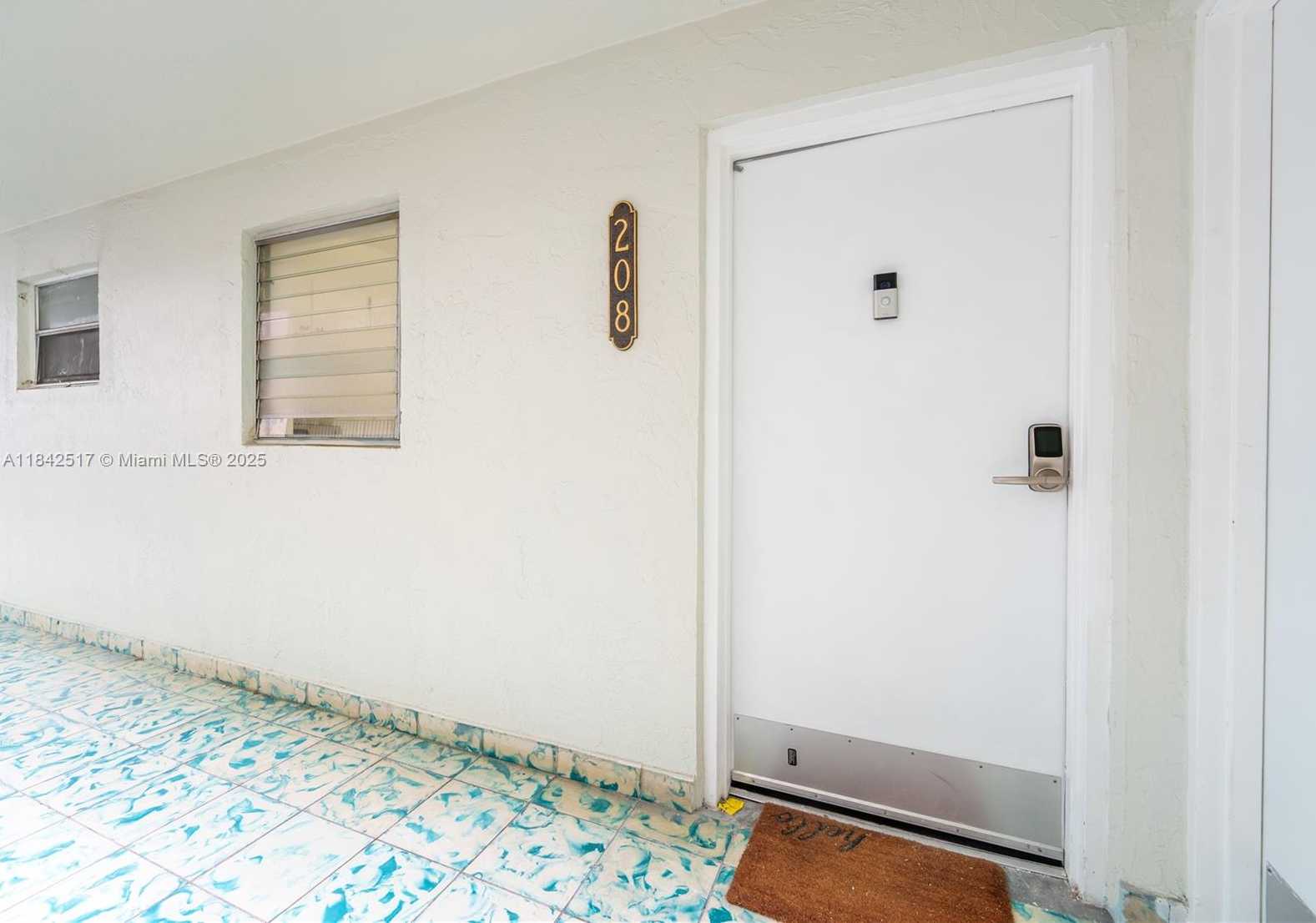 Small Image of 720 COLLINS AVE #208, Miami Beach Number 10