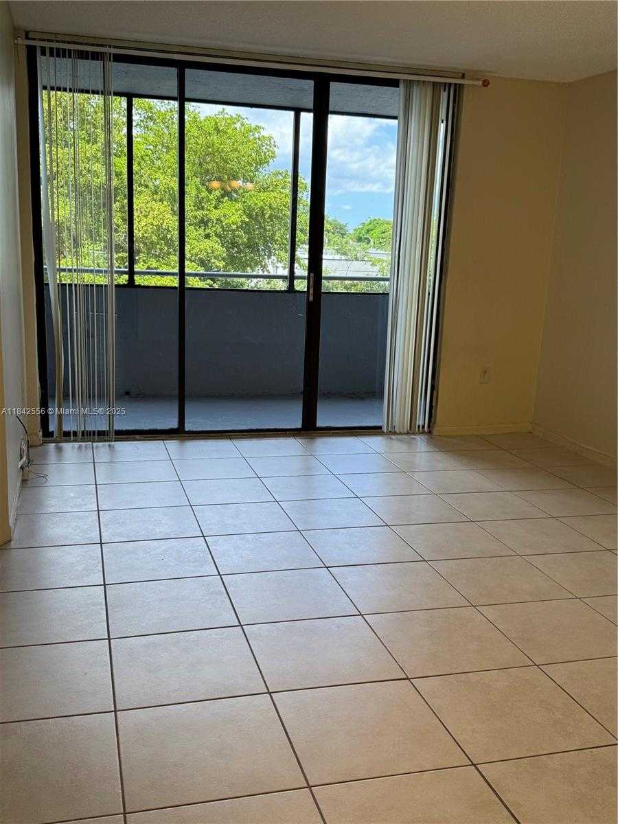 Small Image of 8205 SOUTH WEST 152ND AVE #F-315, Miami Number 3