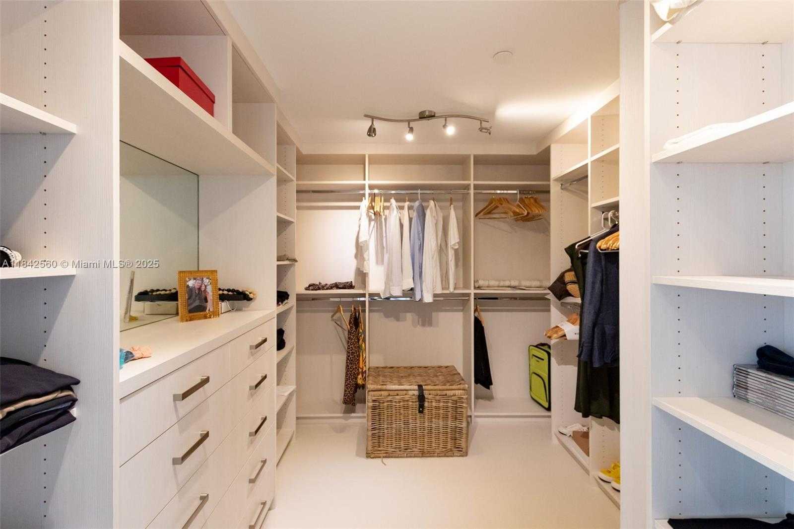 Small Image of 2101 SOUTH SURF RD #4F, Hollywood Number 19