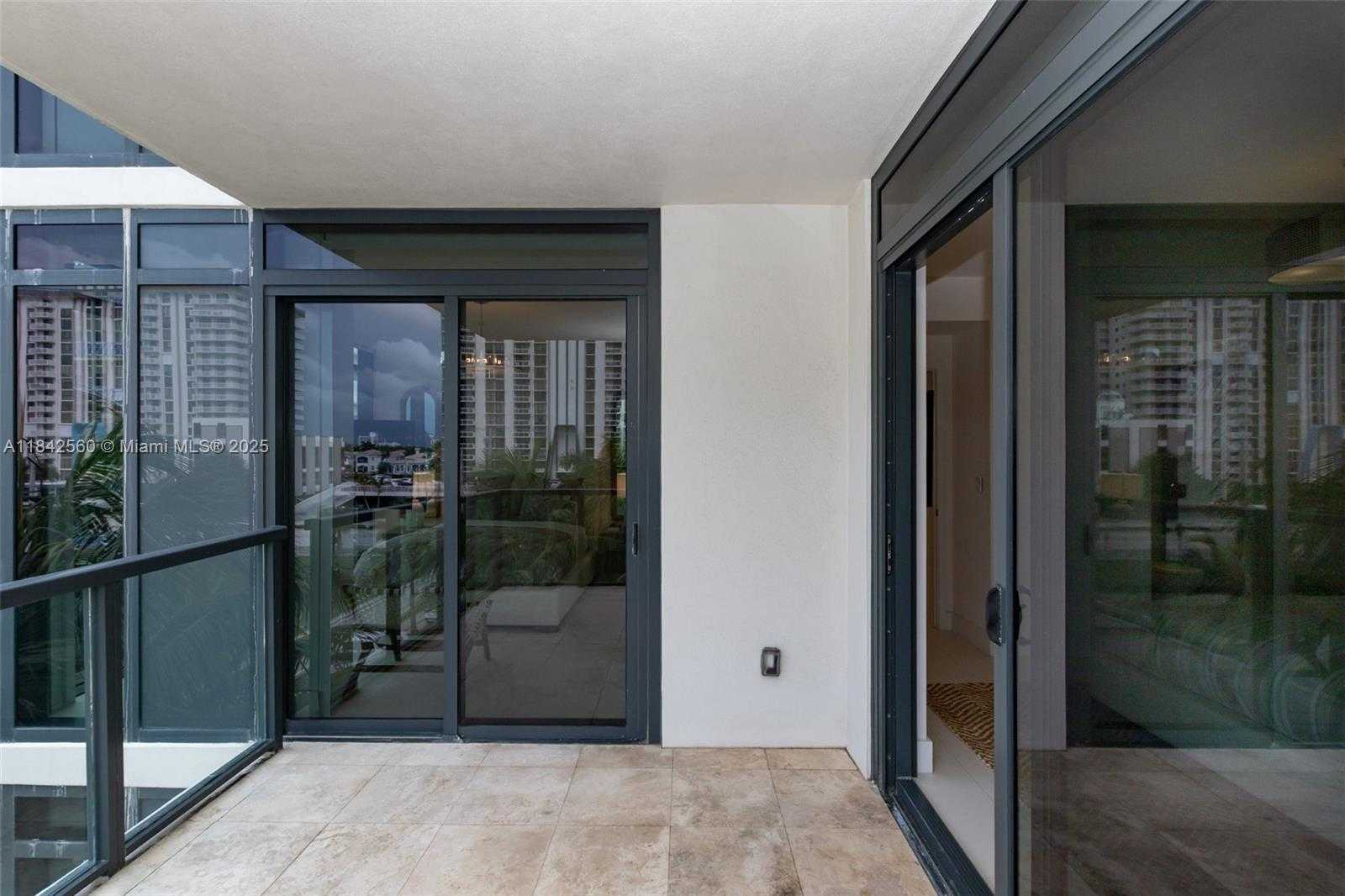 Small Image of 2101 SOUTH SURF RD #4F, Hollywood Number 29