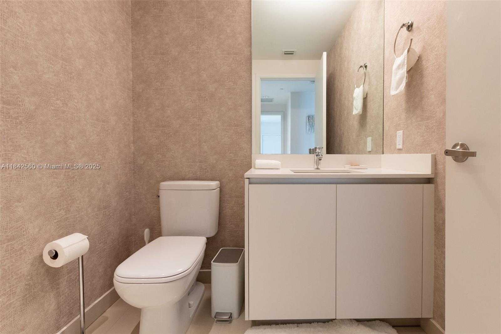 Small Image of 2101 SOUTH SURF RD #4F, Hollywood Number 31