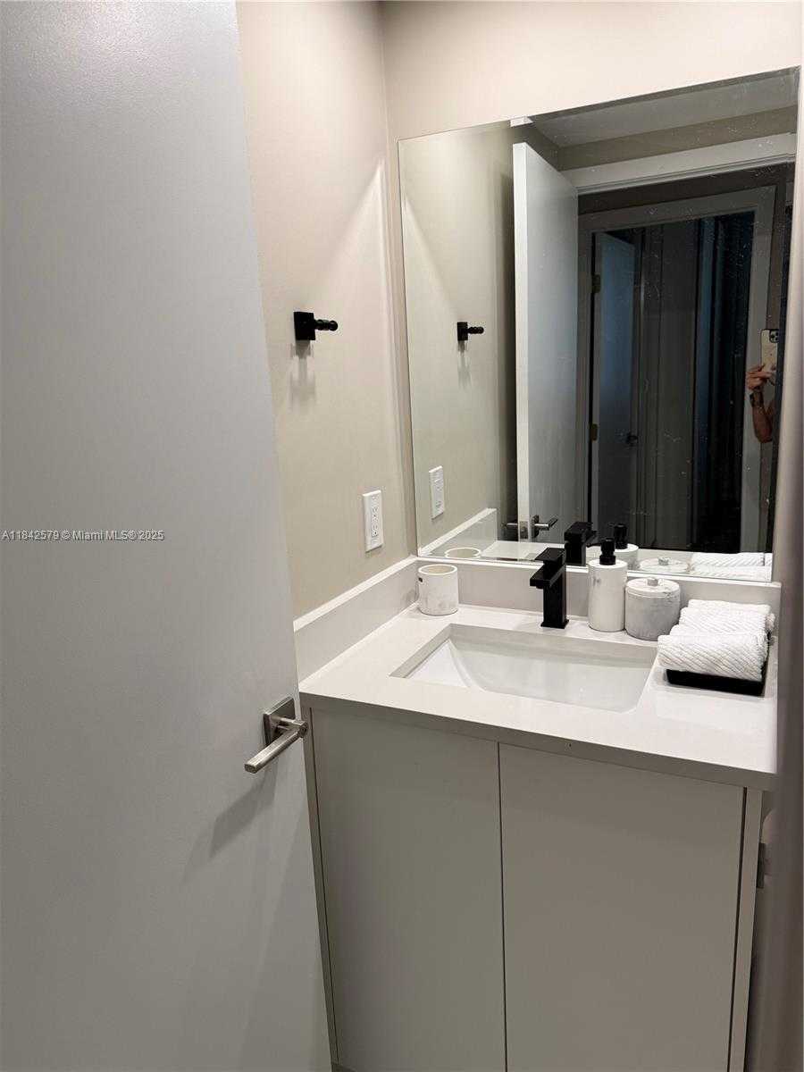 Small Image of 10185 NORTH EAST COLLINS AVE #1220, Bal Harbour Number 12
