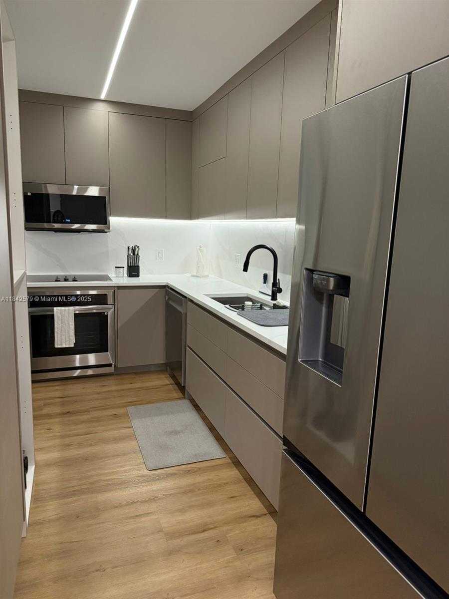 Small Image of 10185 NORTH EAST COLLINS AVE #1220, Bal Harbour Number 7