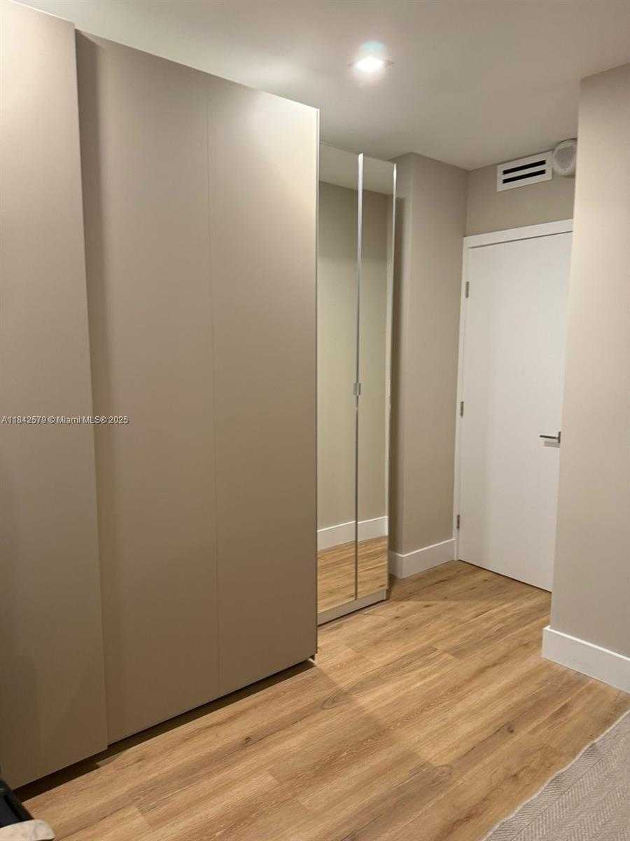 Small Image of 10185 NORTH EAST COLLINS AVE #1220, Bal Harbour Number 9