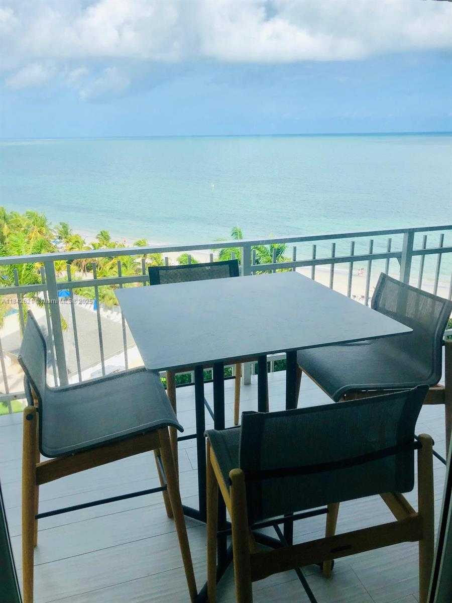 Small Image of 600 GRAPETREE DR #9CN, Key Biscayne Number 14