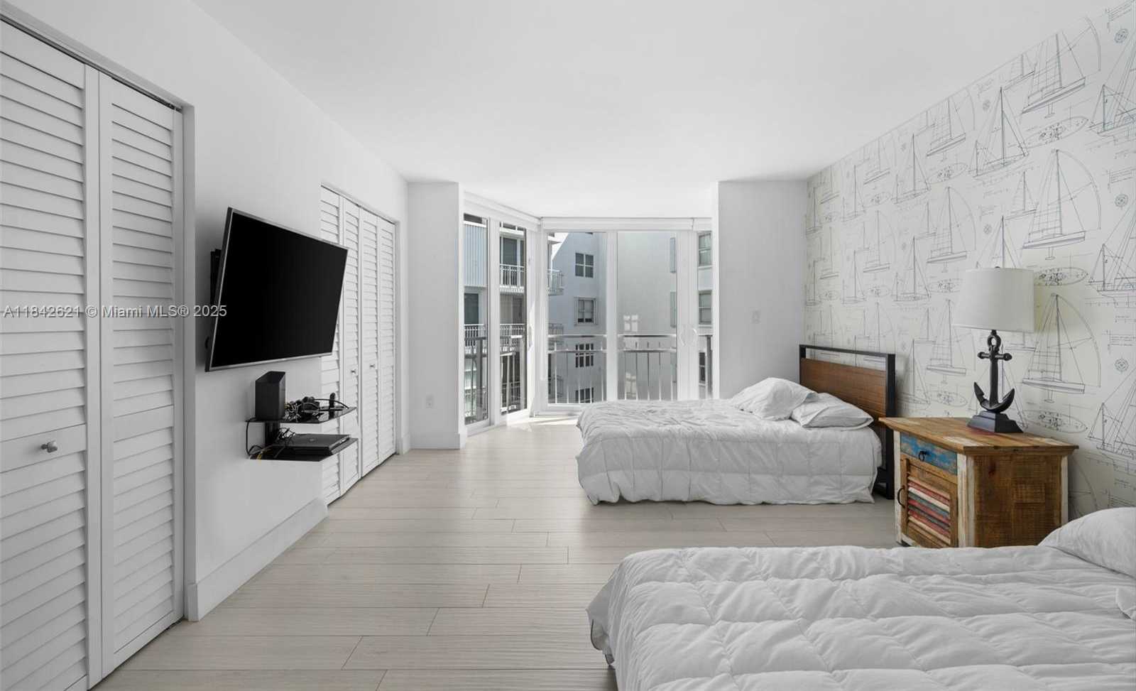 Small Image of 600 GRAPETREE DR #9CN, Key Biscayne Number 27