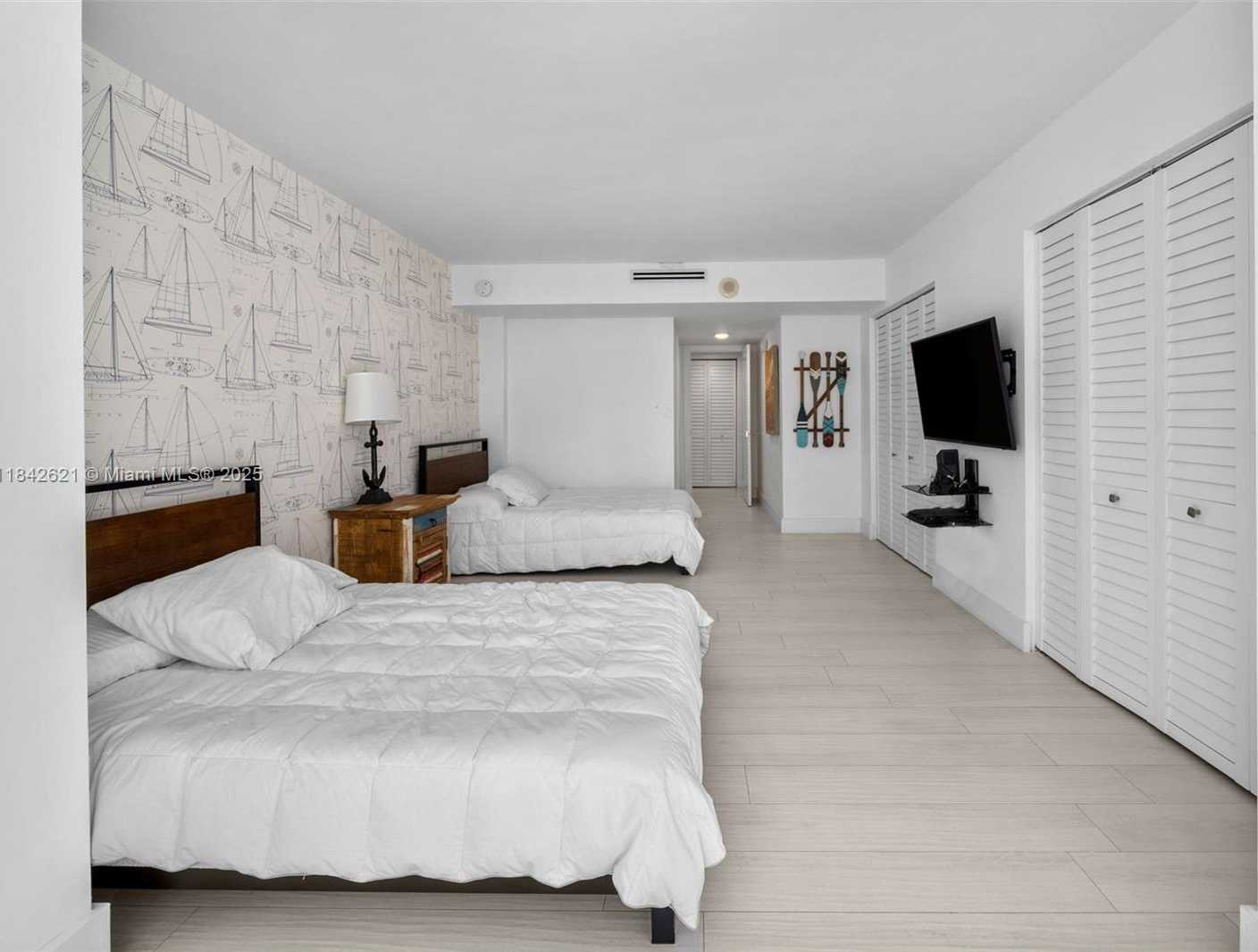 Small Image of 600 GRAPETREE DR #9CN, Key Biscayne Number 28
