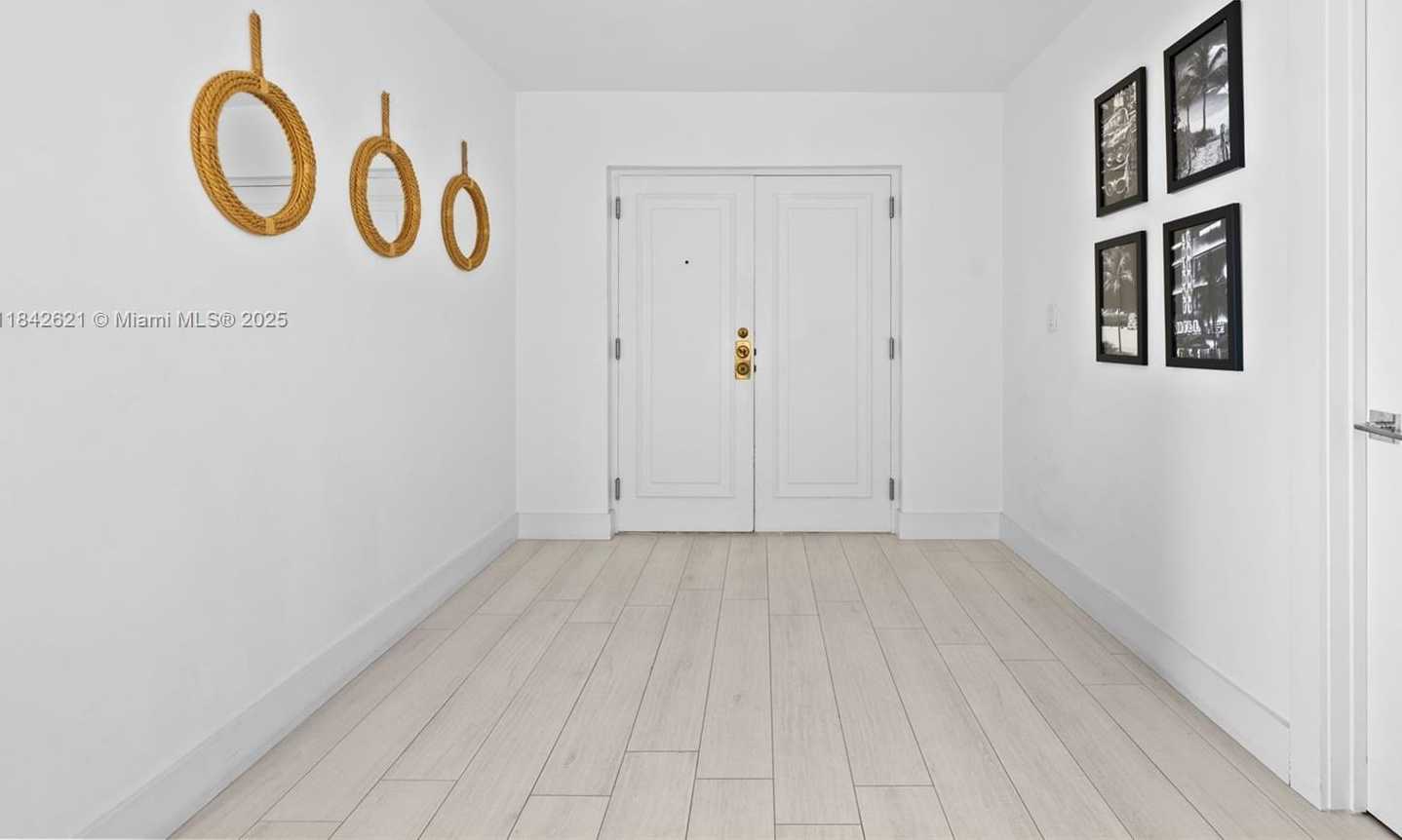 Small Image of 600 GRAPETREE DR #9CN, Key Biscayne Number 33