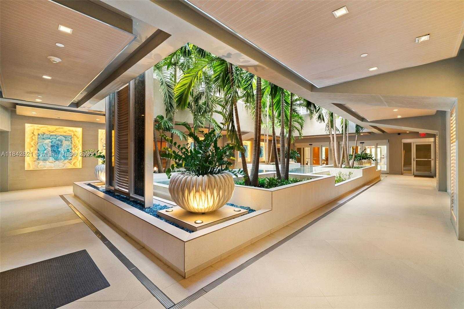 Small Image of 600 GRAPETREE DR #9CN, Key Biscayne Number 34