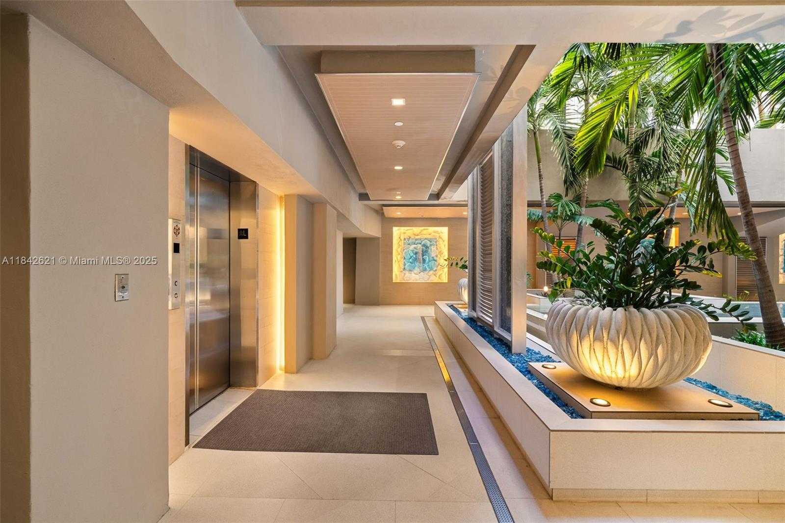Small Image of 600 GRAPETREE DR #9CN, Key Biscayne Number 35