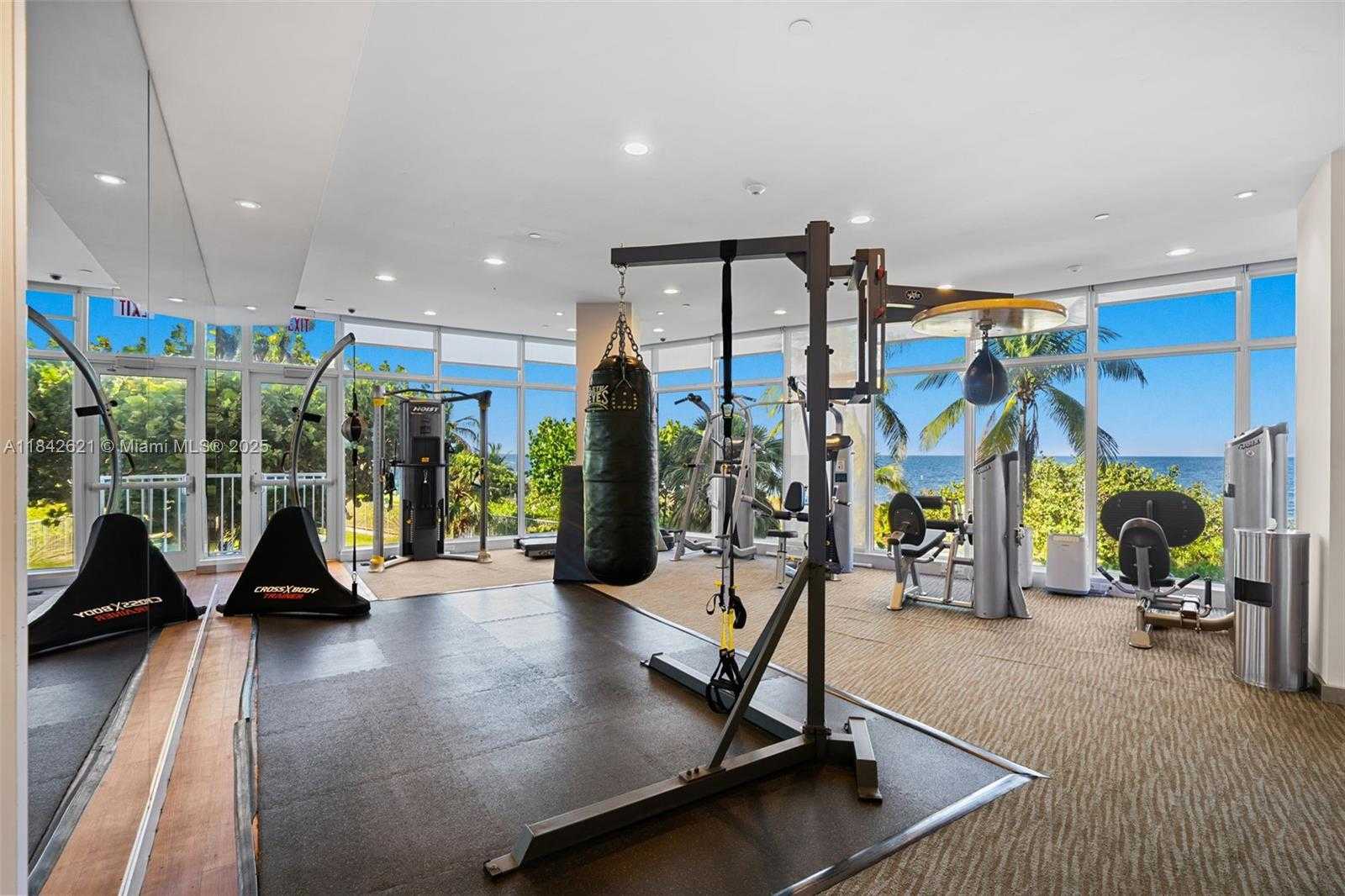 Small Image of 600 GRAPETREE DR #9CN, Key Biscayne Number 38