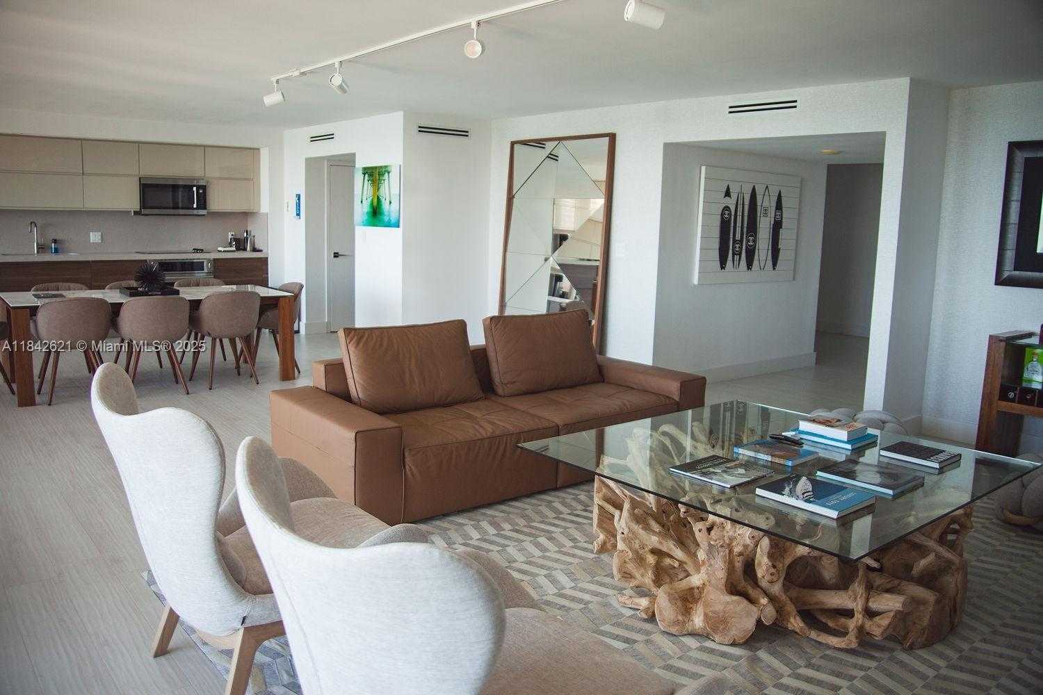 Small Image of 600 GRAPETREE DR #9CN, Key Biscayne Number 4