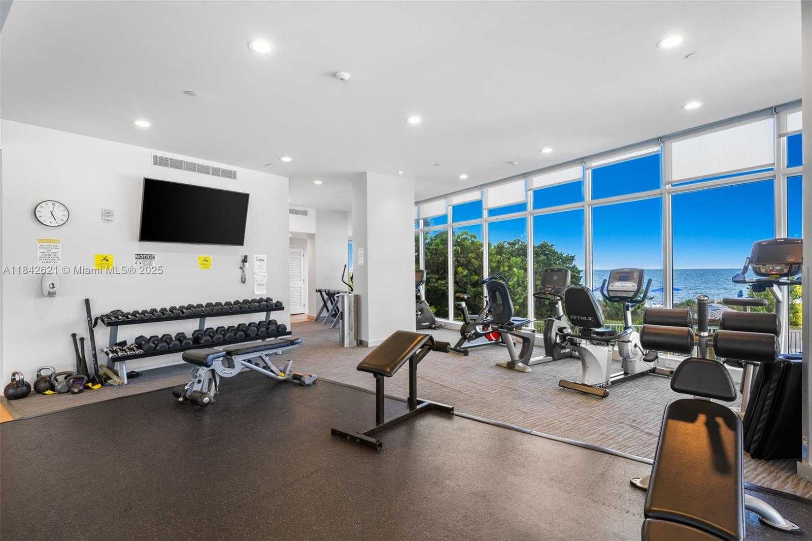 Small Image of 600 GRAPETREE DR #9CN, Key Biscayne Number 41