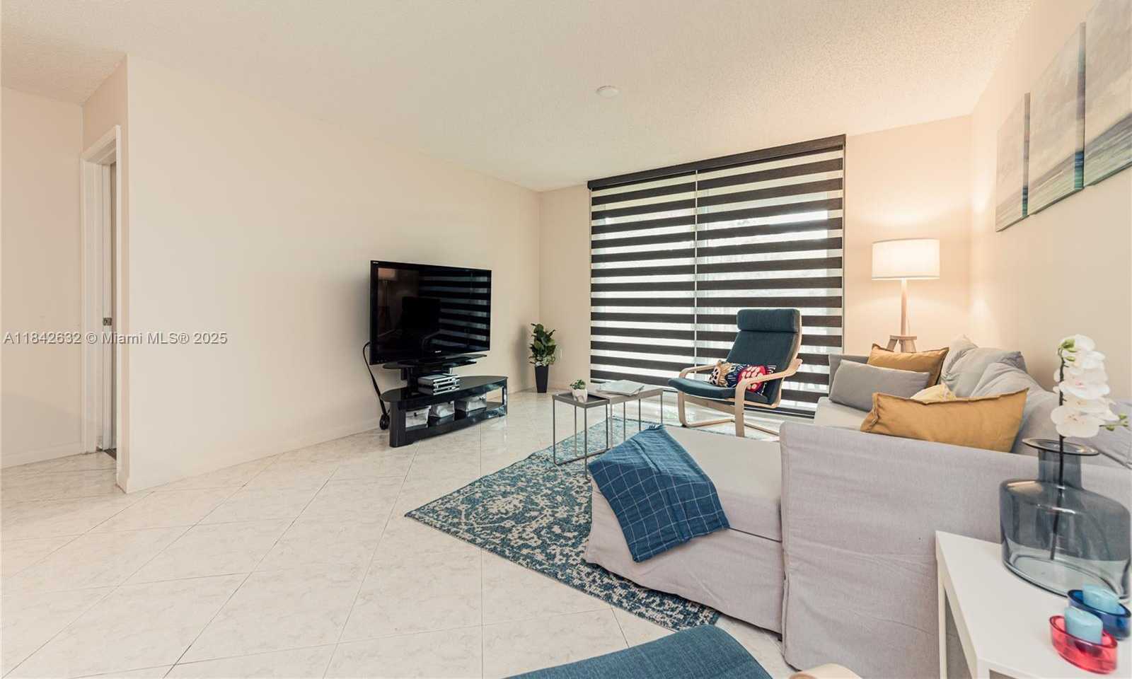 Small Image of 19801 EAST COUNTRY CLUB DR #4303, Aventura Number 12