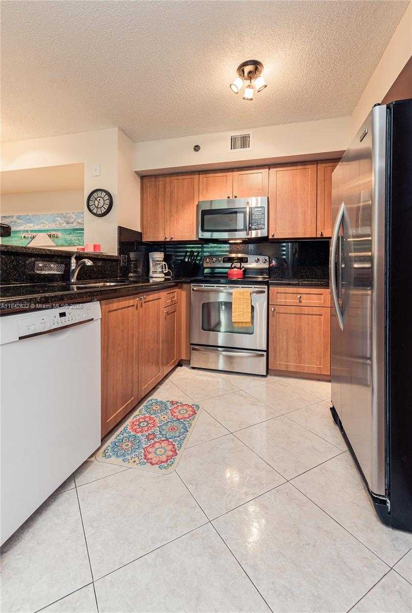 Small Image of 19801 EAST COUNTRY CLUB DR #4303, Aventura Number 15