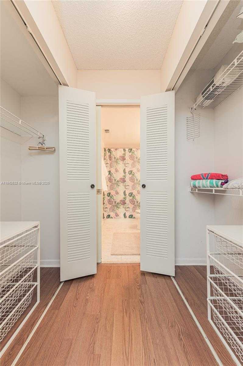 Small Image of 19801 EAST COUNTRY CLUB DR #4303, Aventura Number 20