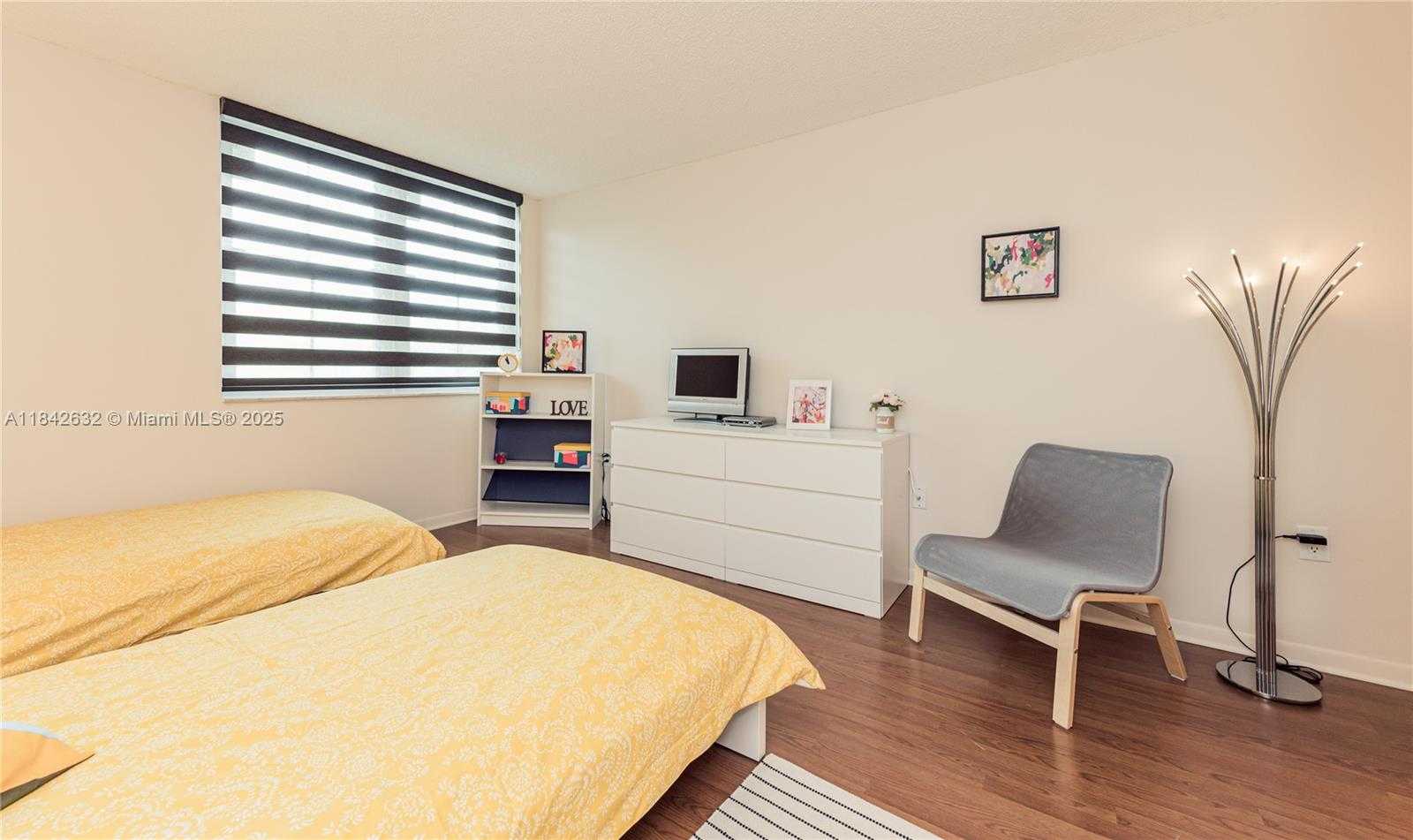 Small Image of 19801 EAST COUNTRY CLUB DR #4303, Aventura Number 28