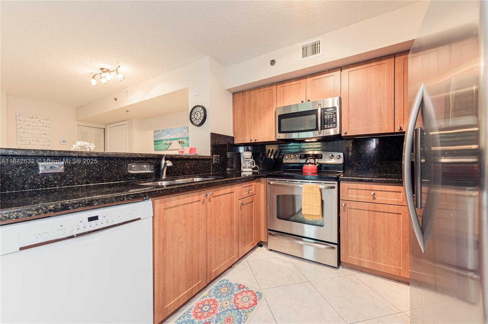 Small Image of 19801 EAST COUNTRY CLUB DR #4303, Aventura Number 3