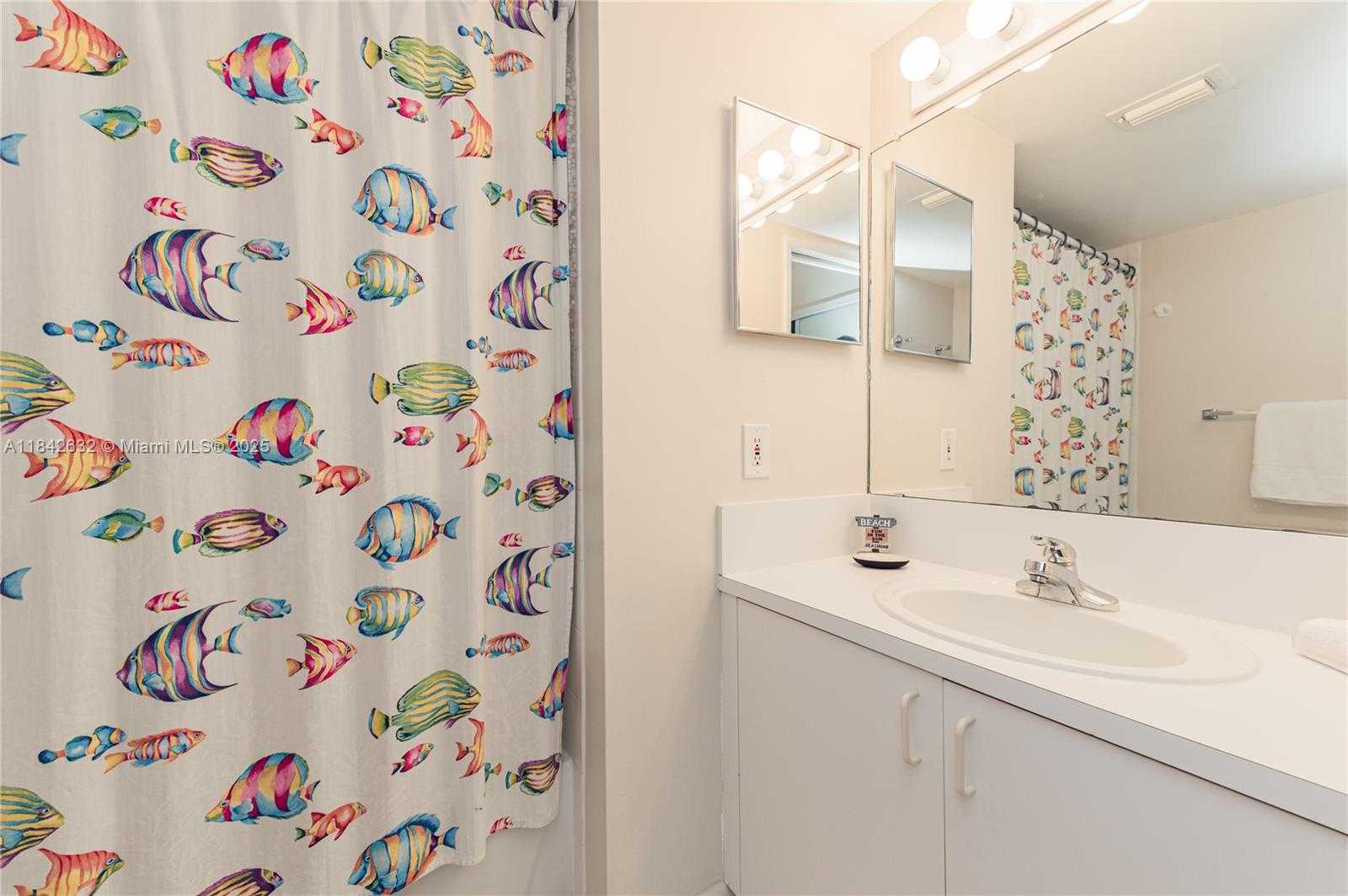 Small Image of 19801 EAST COUNTRY CLUB DR #4303, Aventura Number 33