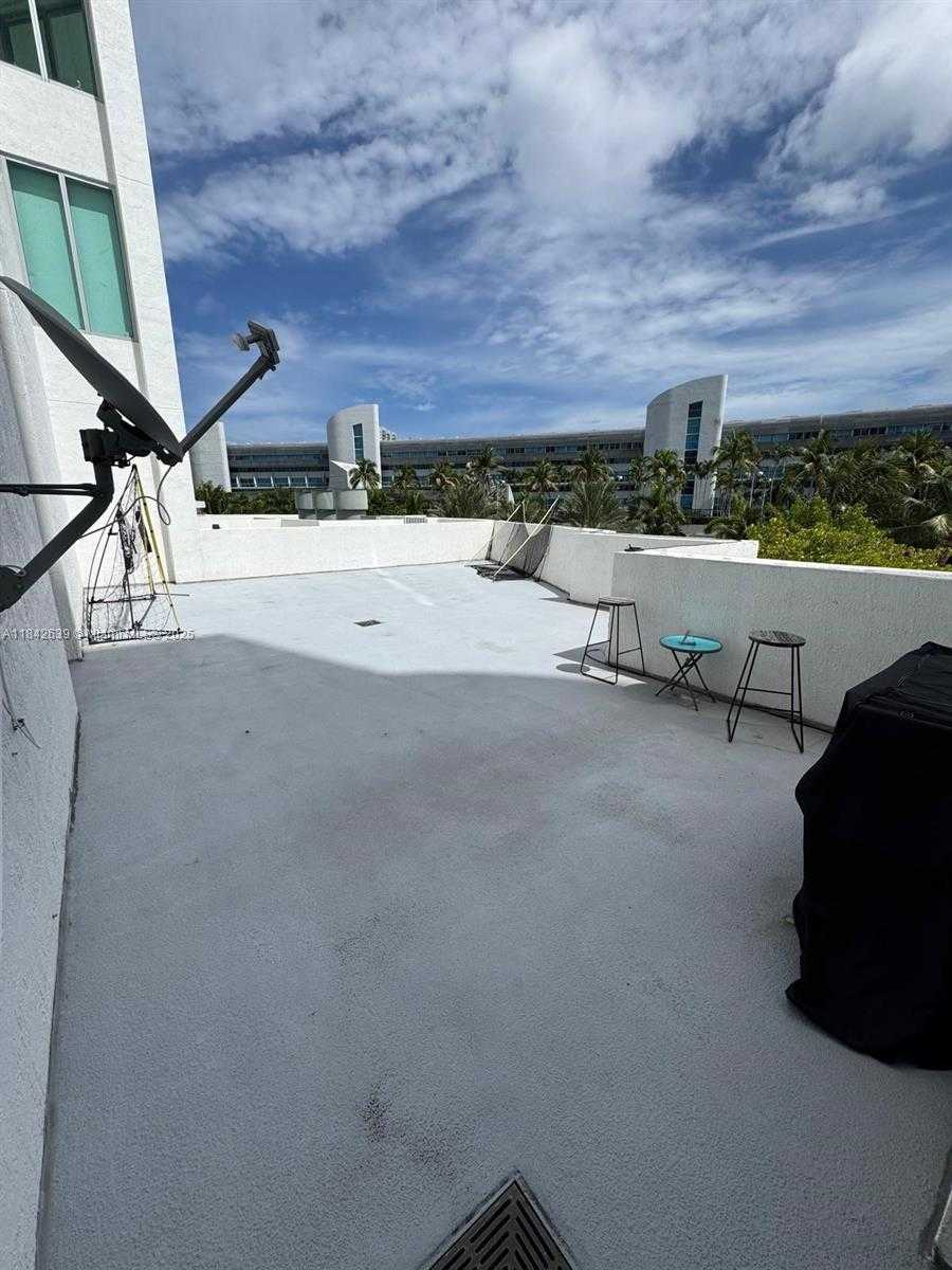 Small Image of 3029 NORTH EAST 188TH ST #409, Aventura Number 12