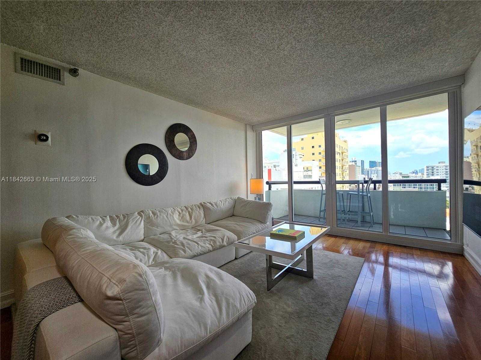 Small Image of 3200 COLLINS AVE #9-6, Miami Beach Number 8