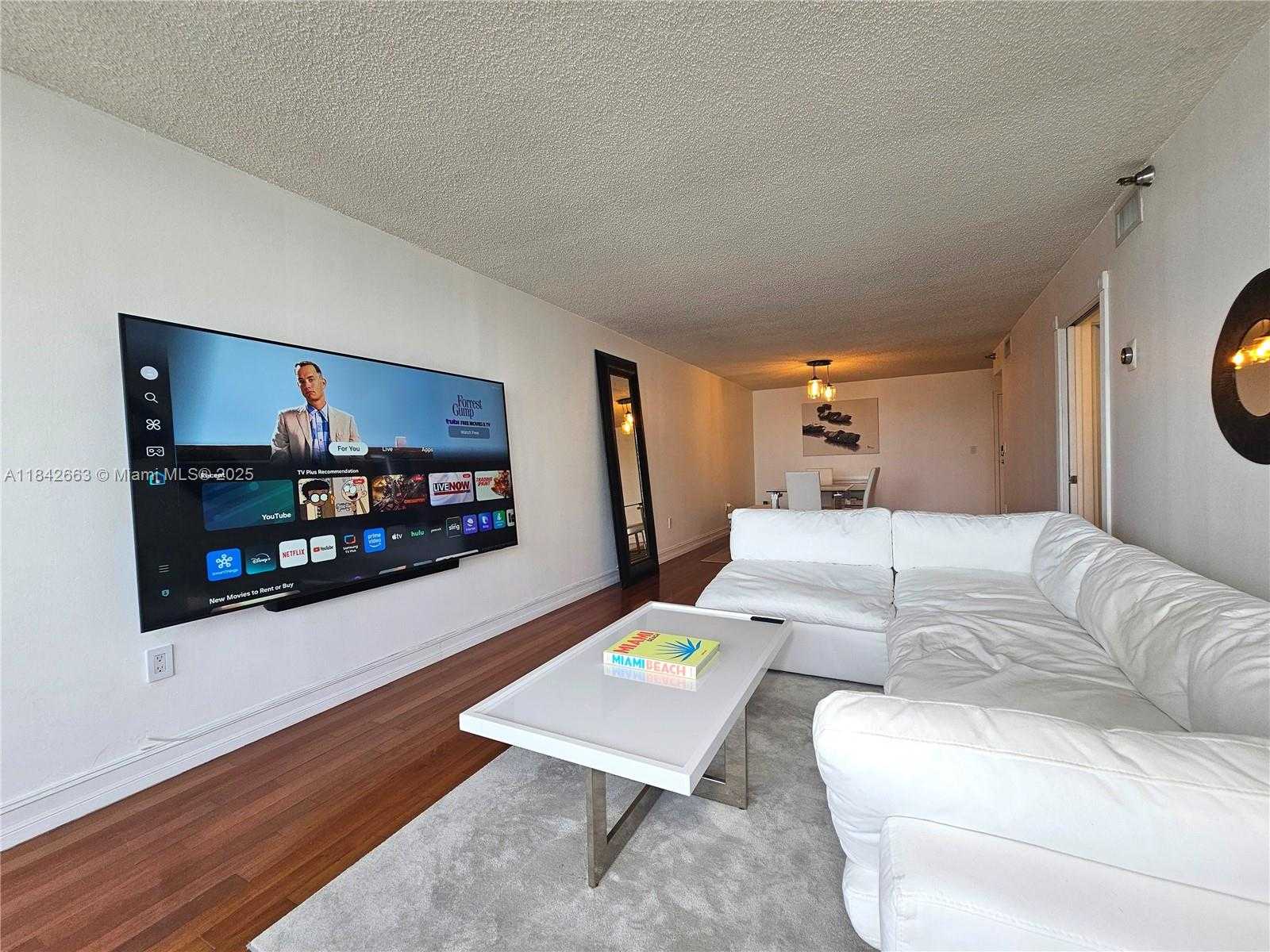 Small Image of 3200 COLLINS AVE #9-6, Miami Beach Number 9