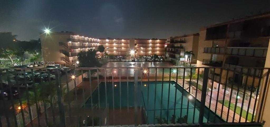 Small Image of 1910 WEST 56TH ST #3320, Hialeah Number 2