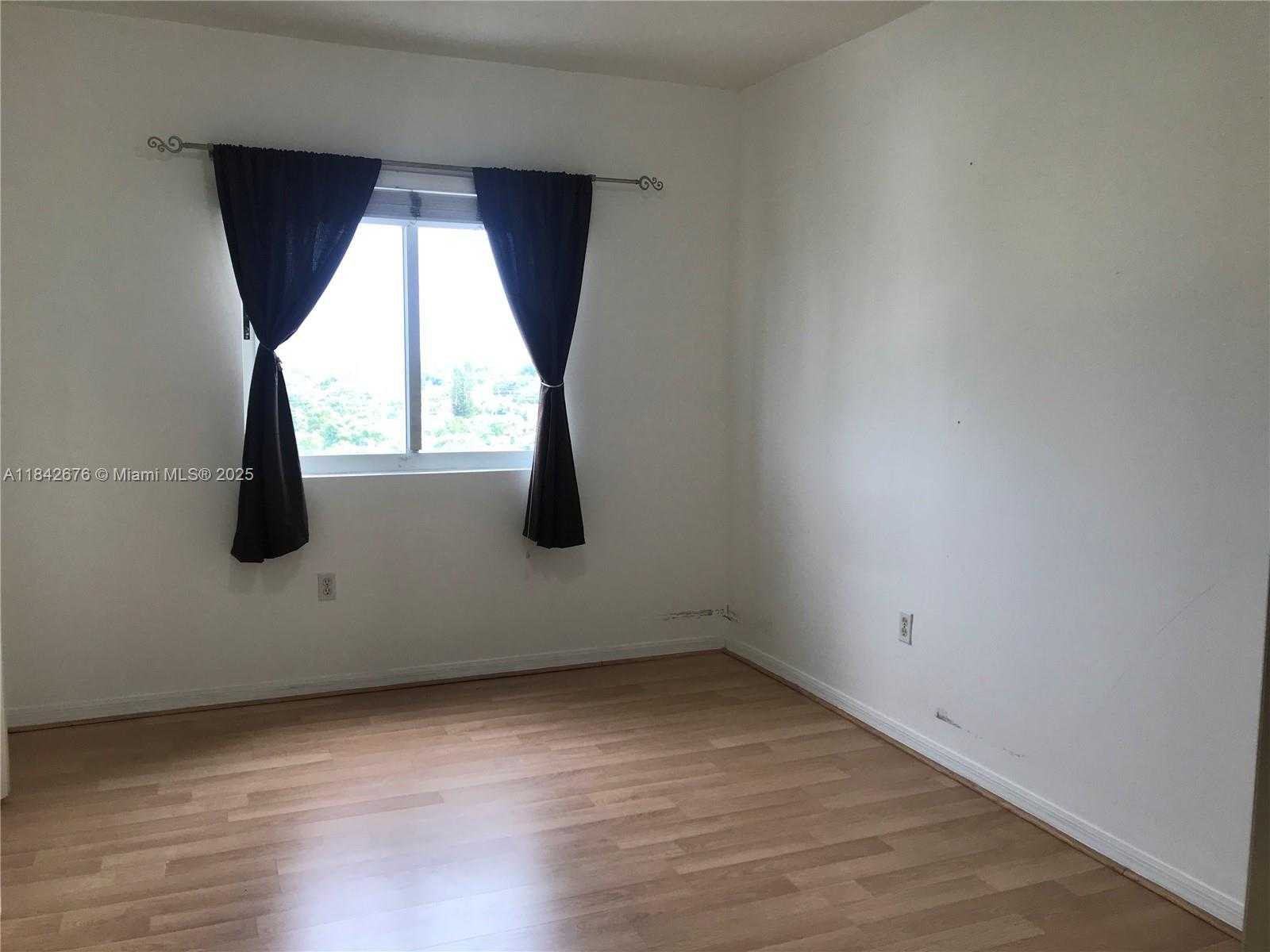 Small Image of 3500 CORAL WAY #811, Miami Number 11