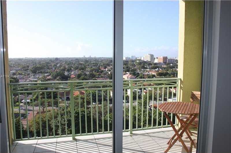 Small Image of 3500 CORAL WAY #811, Miami Number 3