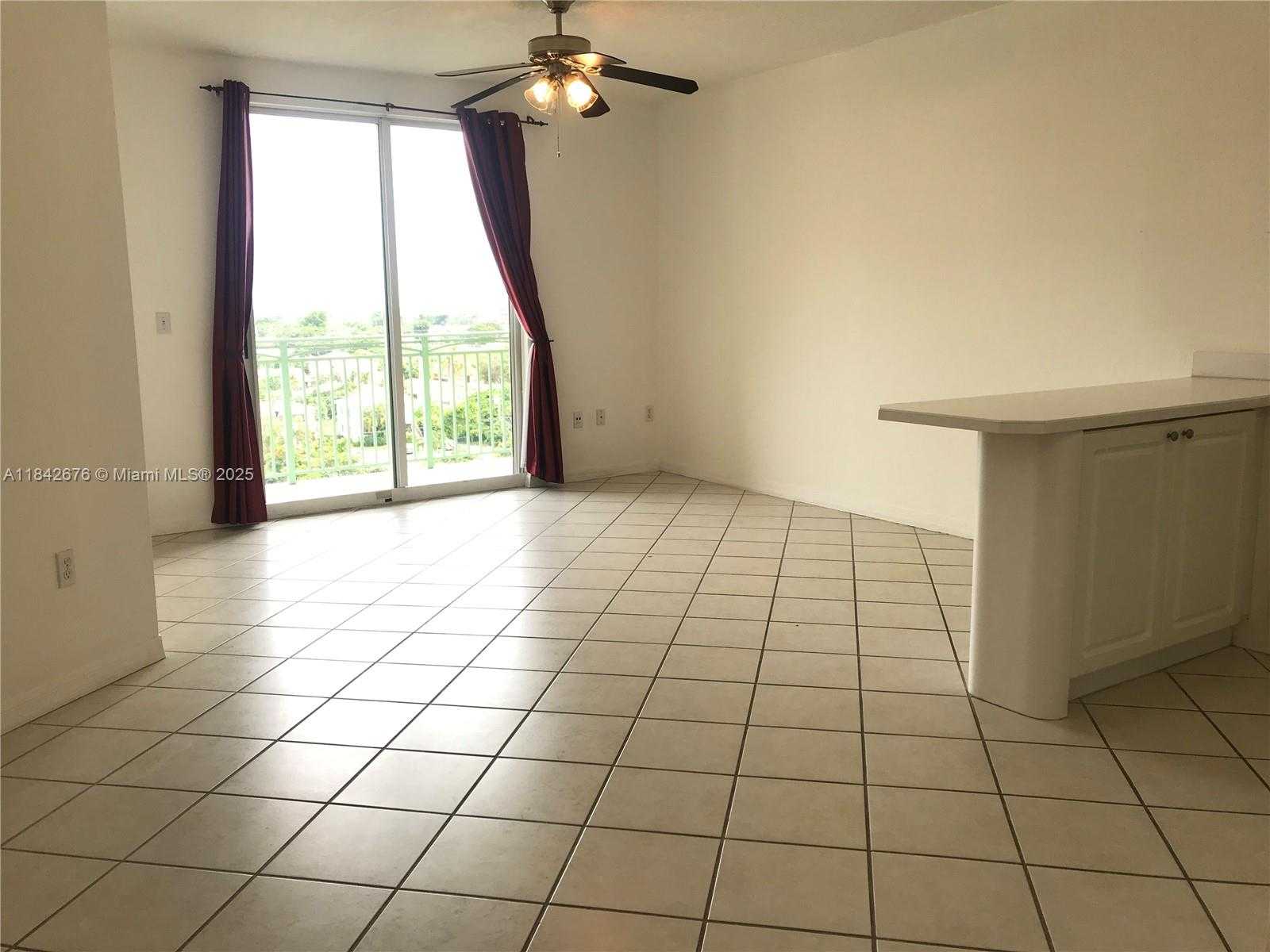 Small Image of 3500 CORAL WAY #811, Miami Number 4