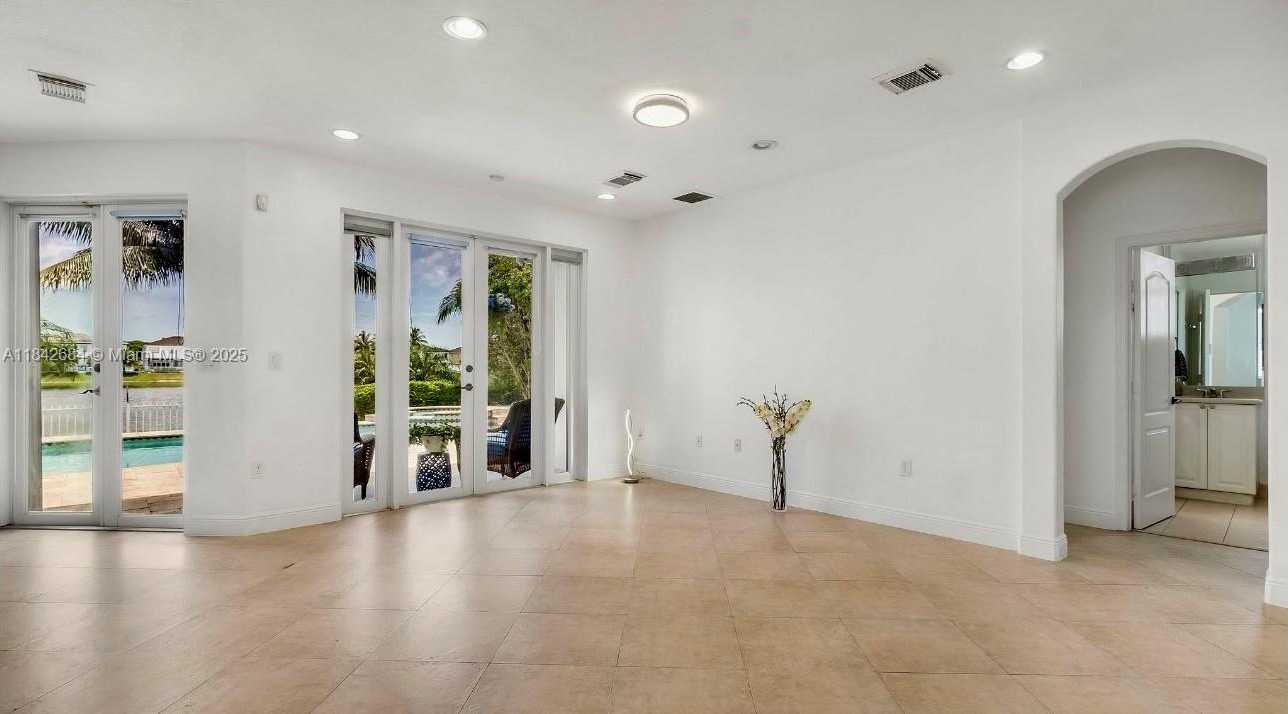Small Image of 1421 SOUTH WEST 153RD PATH, Miami Number 10