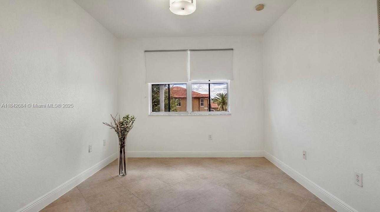 Small Image of 1421 SOUTH WEST 153RD PATH, Miami Number 16