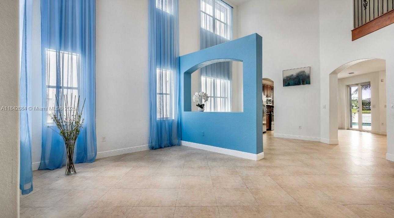 Small Image of 1421 SOUTH WEST 153RD PATH, Miami Number 6